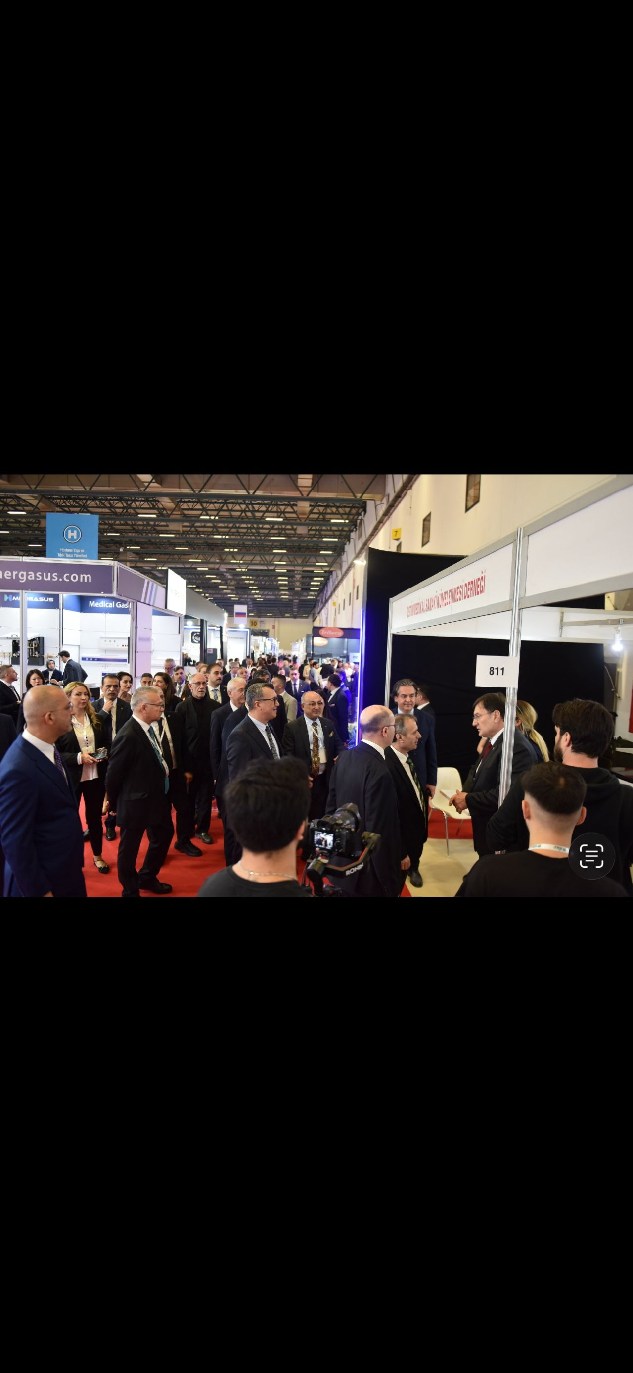 ExpoMed Eurasia'nın İlk Gününde Küme Standımıza Ziyaretler